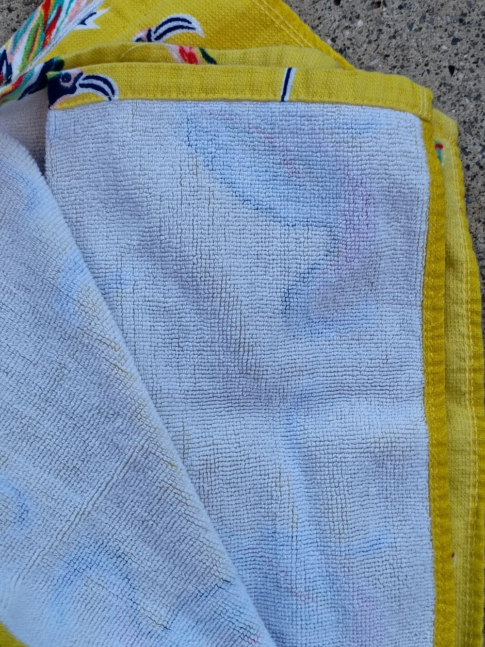 Pair of Opalhouse Yellow Flamingo Hand Towels